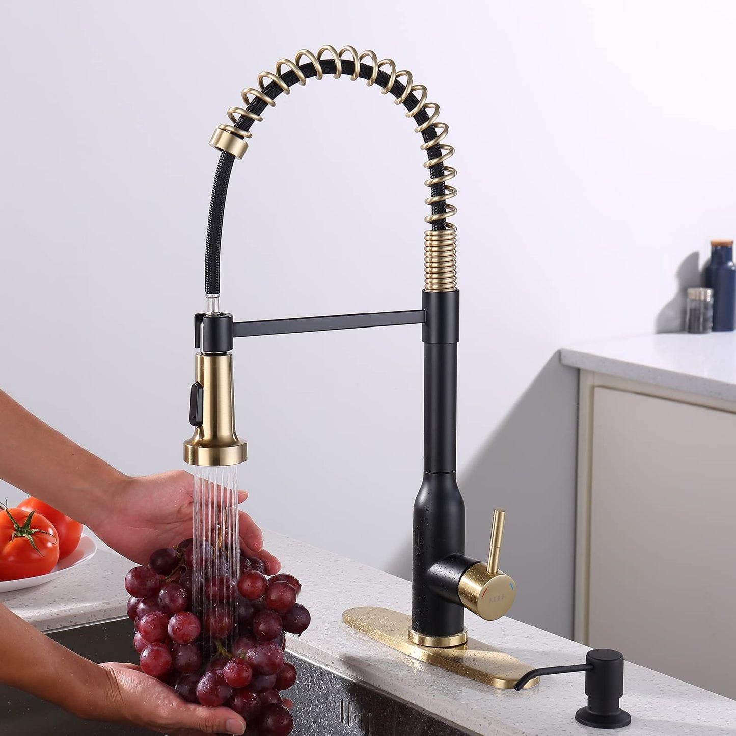 Touchless Kitchen Faucet , KEER Smart Motion Sensor Hands Free Single Handle Spring Kitchen Sink Faucet with Pull Down Sprayer,Matte Black Gold