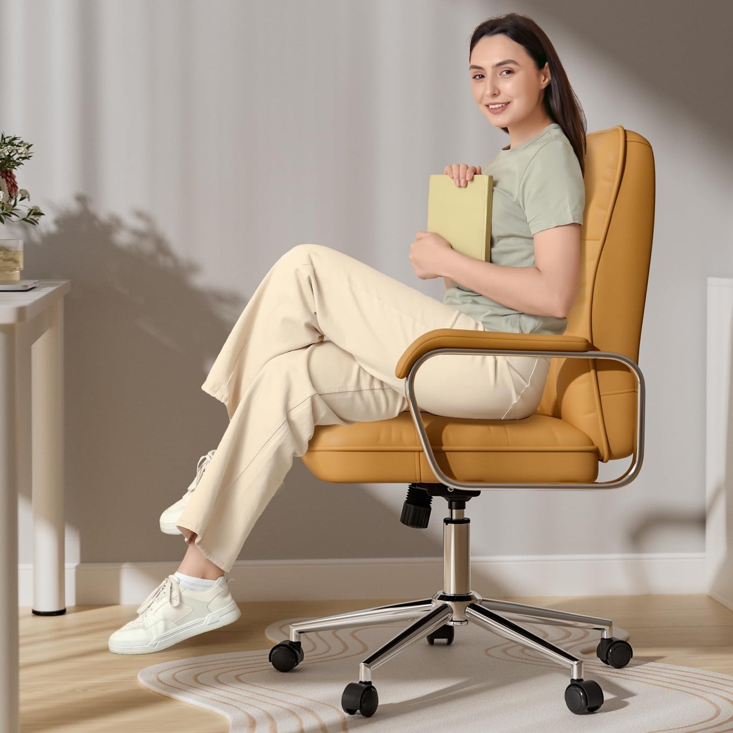 HomeZeer Brown Leather Office Desk Chair, Swivel Computer Home Office Desk Chair with Wheels and Padded Arms, Adjustable Height and Tilt