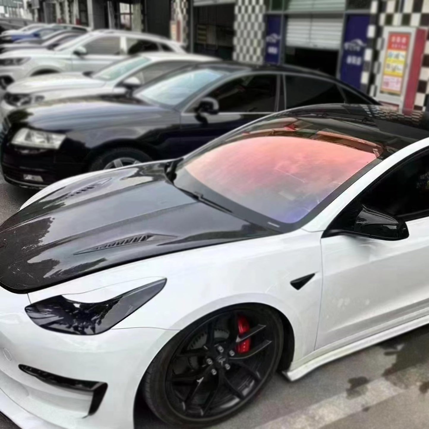 AuMoHall Chameleon Charming Red Windshield Tint 89.3% VLT Car Front Window Tint Colorful Red Color Change Effect Car Window Solar Protection Film, 39.37" x 393.70"