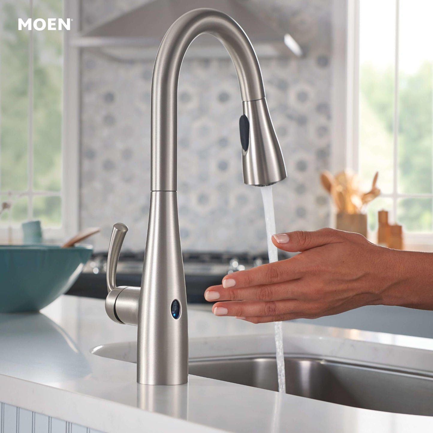 Moen Essie Spot Resist Stainless MotionSense Wave One-Handle Touchless Kitchen Faucet with Pulldown Sprayer and Soap Dispenser, 87014EWSRS
