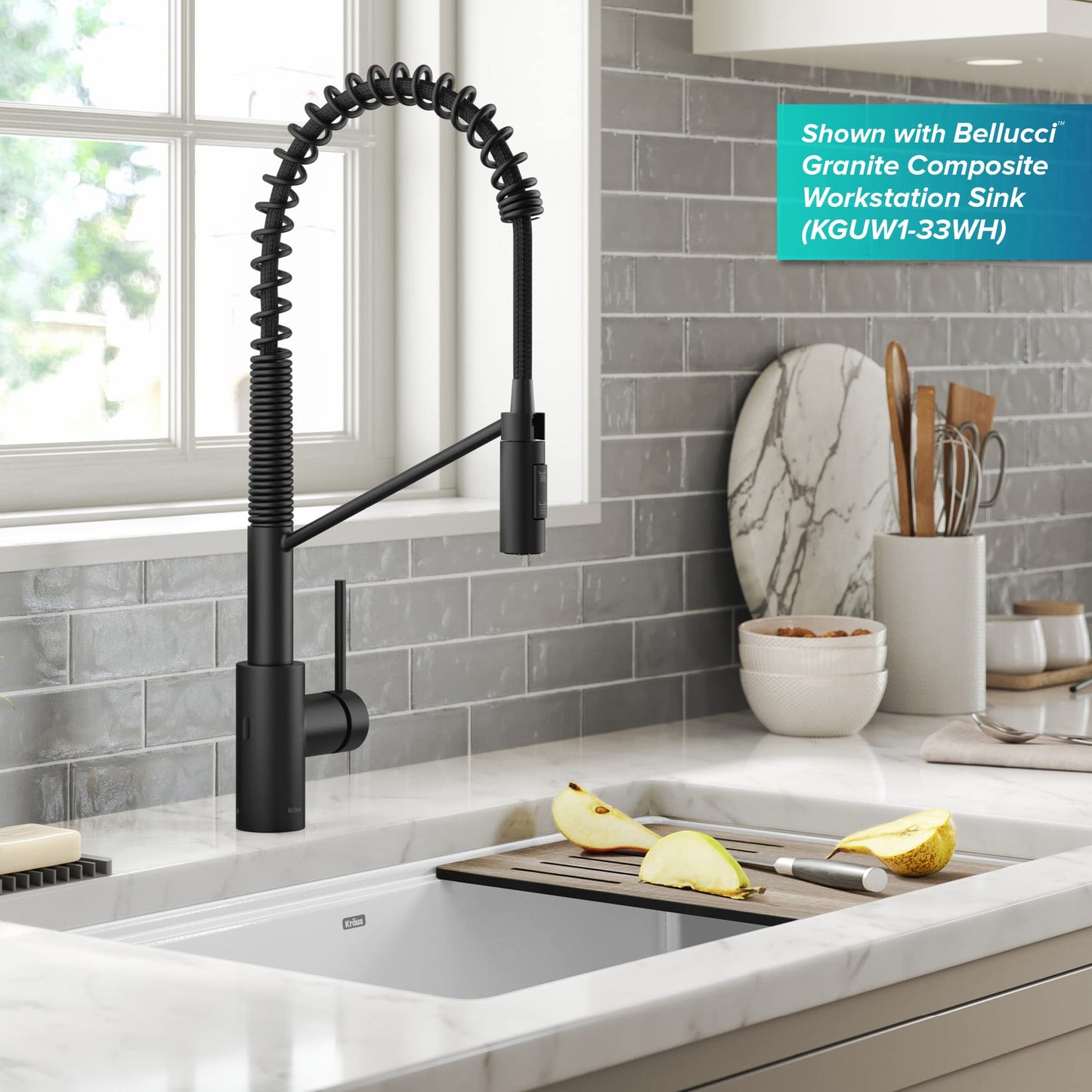 KRAUS Oletto Touchless Sensor Commercial Pull-Down Single Handle Kitchen Faucet with QuickDock Top Mount Assembly in Matte Black