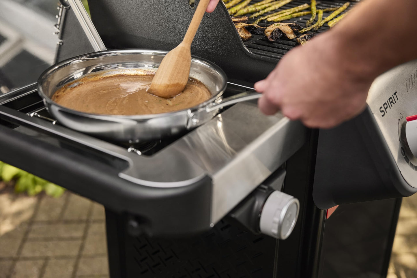 Weber Spirit E-435 Liquid Propane Gas Grill for Outdoor Cooking, 4 Burners and 1 Side Burner, Black – Porcelain-Enameled Cast-Iron Grates, 2 Boost Burners, Sear Zone