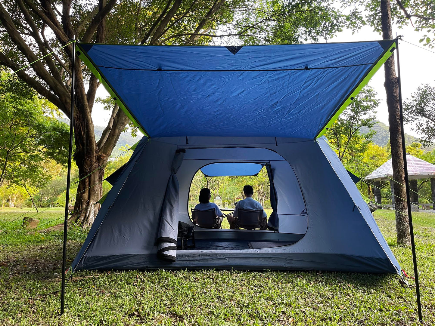 Three Bears Outdoor 6 Person Camping Tent - Waterproof Windproof Double Layer Design - Family and Car Camping - with Carry Bag and Storage Pouch - 76 Inches High (Dark Blue)